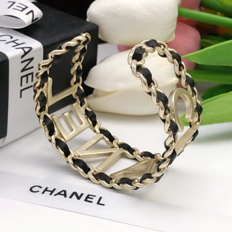 chanel bracelets s_122a4b42